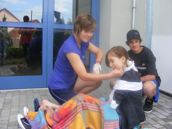 Okresní soutěž hlídek mladých zdravotníků.jpg