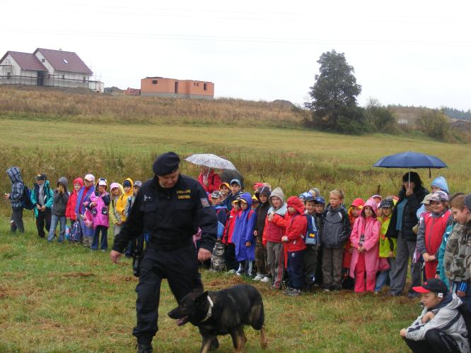 Osud přeje připraveným - Unhošť  - služební pes
