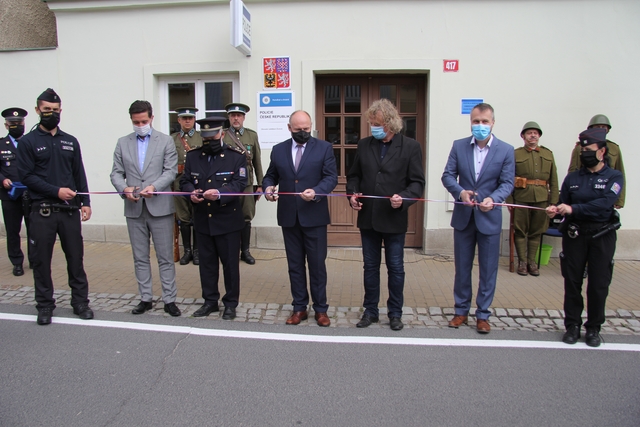 Otevření policejní stanice v Javorníku