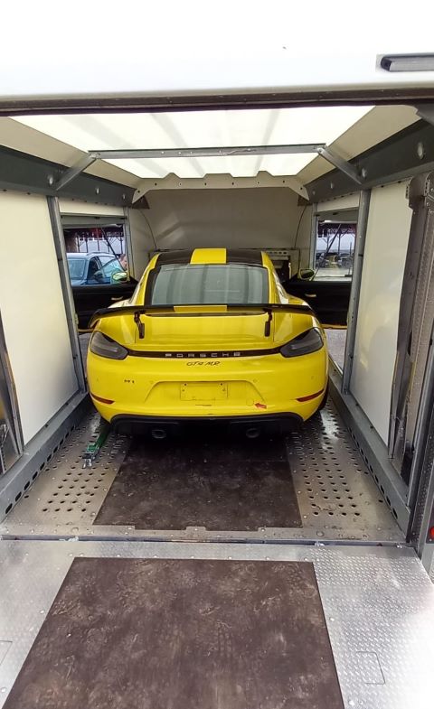 PORSCHE (2).jpg