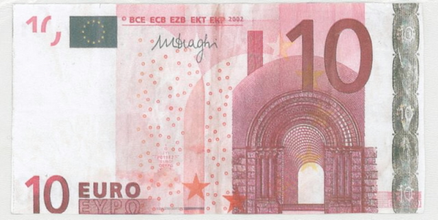 Padělané bankovky.
