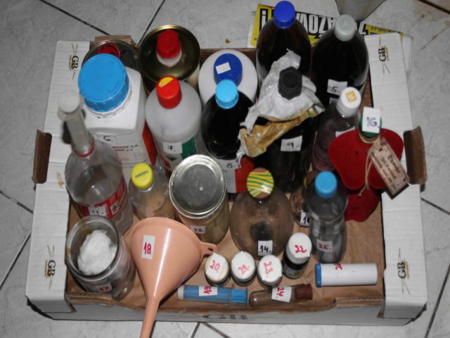 Pervitin vařil v rodinném domku 