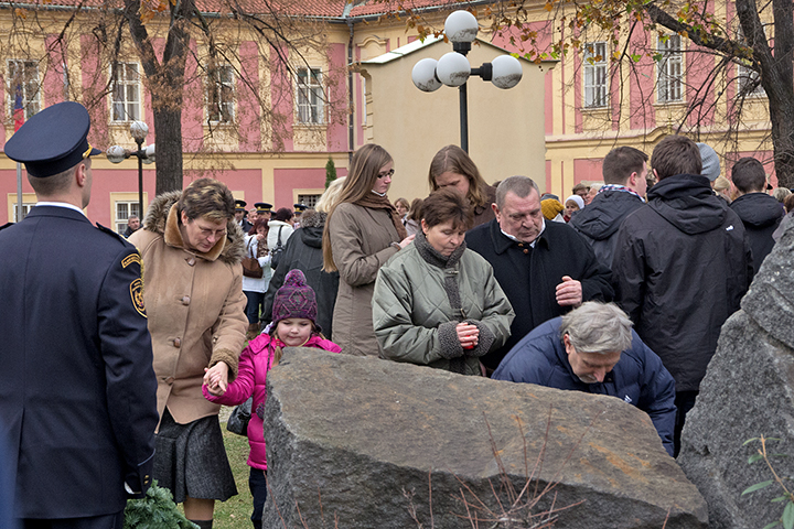 Pietní akt 25