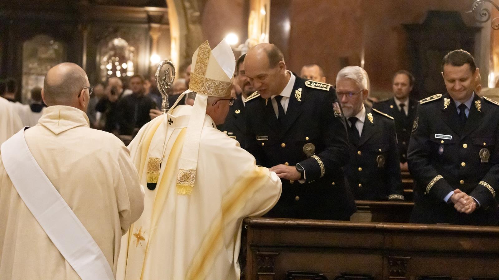 Pietní akt a mše (10).jpg