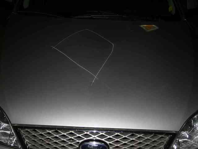 Poškozené auto značky Ford
