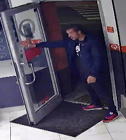 Podezřelý muž.png