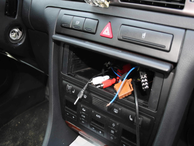 Pokus krádeže automobilu Audi
