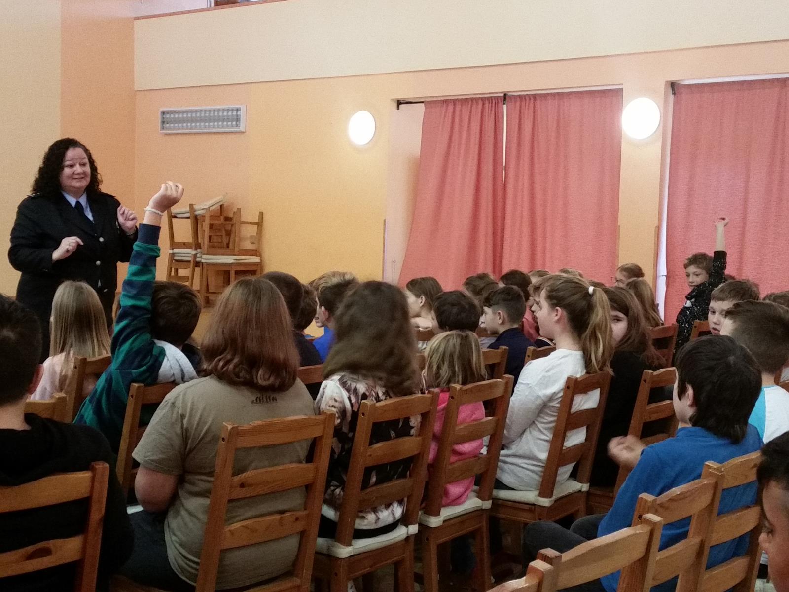 Policejní besedy v základních školách na Kladensku
