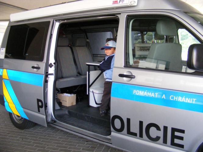 Policejní dodávka
