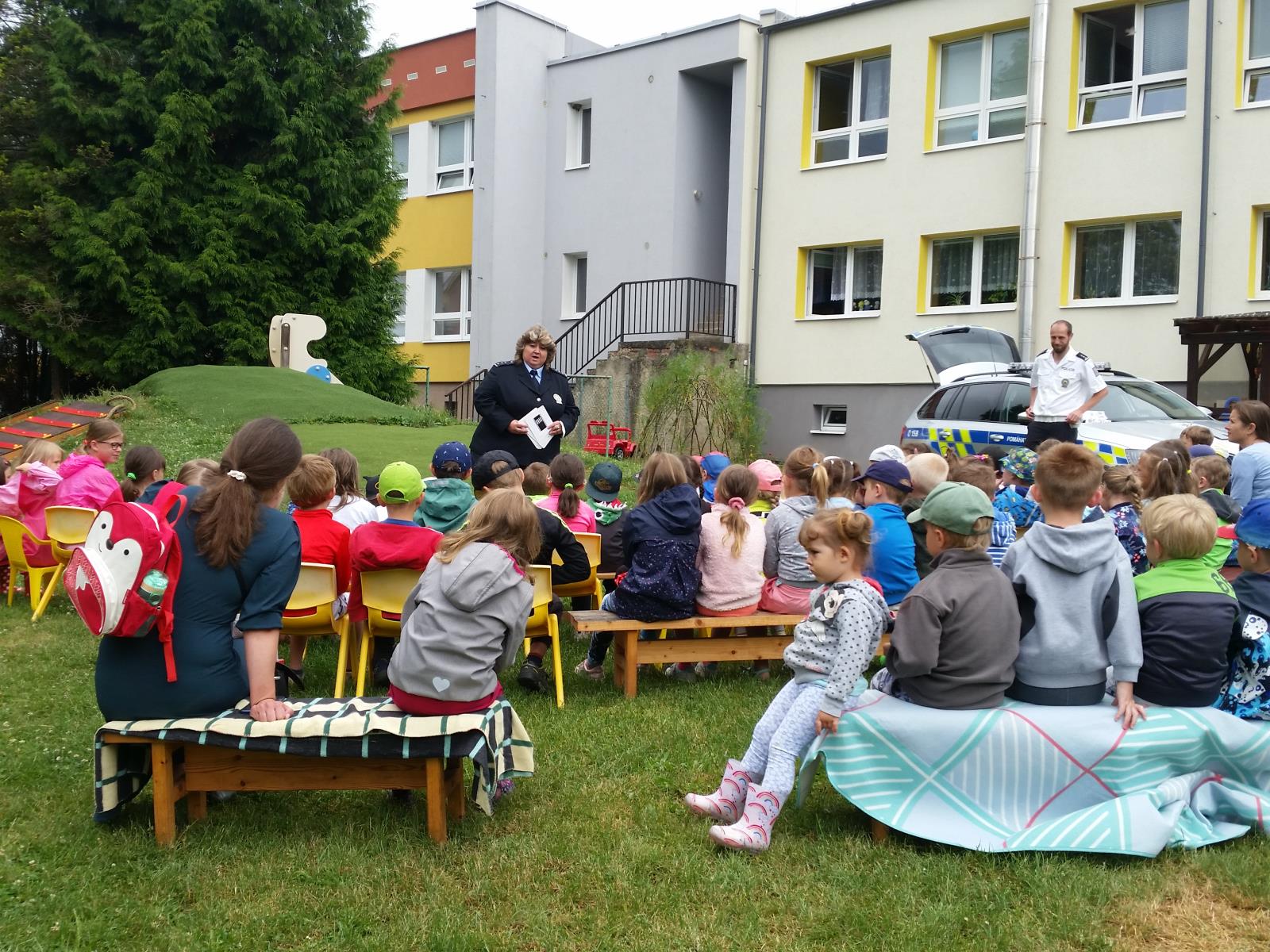 Policejní dopoledne pro děti z MŠ Lány