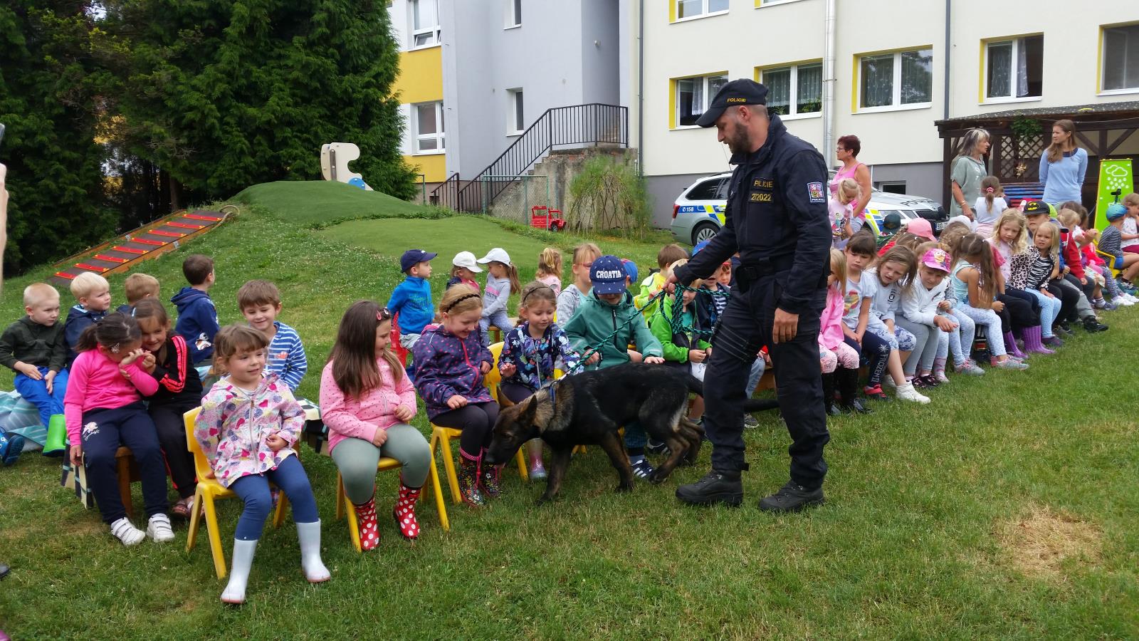 Policejní dopoledne pro děti z MŠ Lány