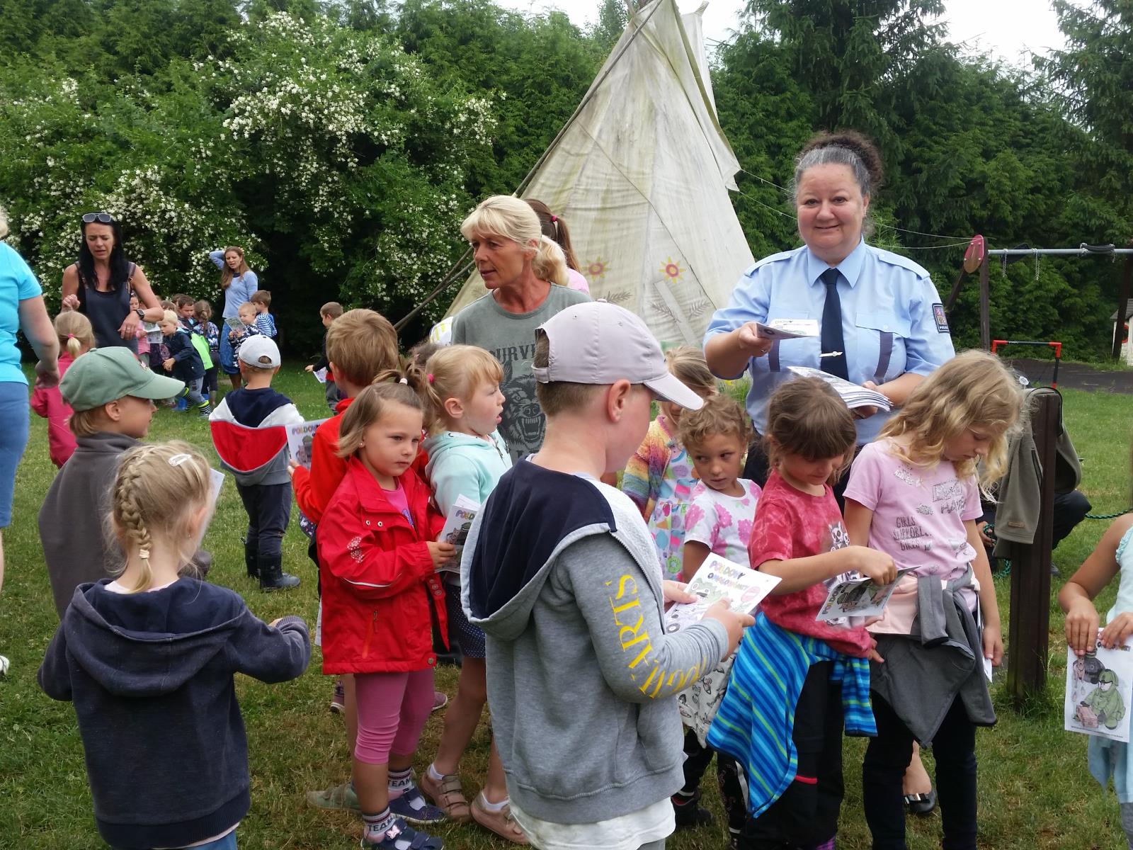 Policejní dopoledne pro děti z MŠ Lány