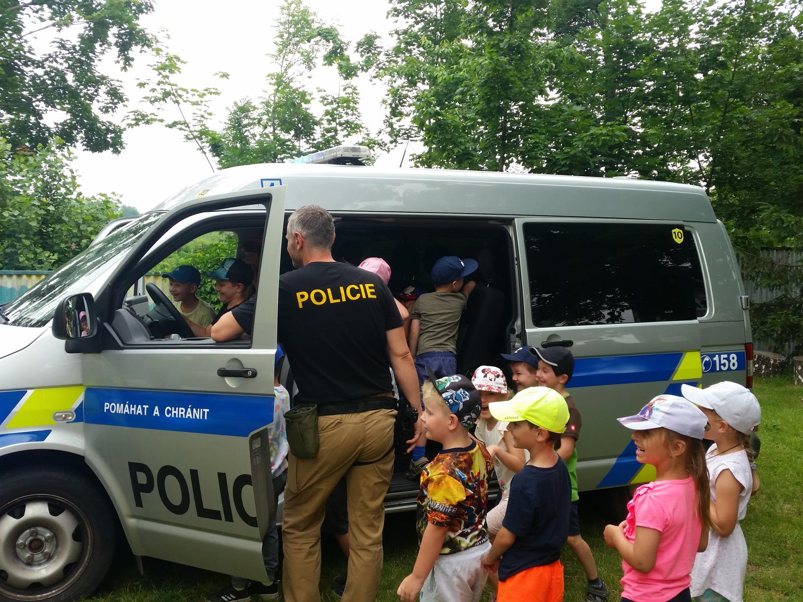 Policejní návštěva v MŠ Divadelní