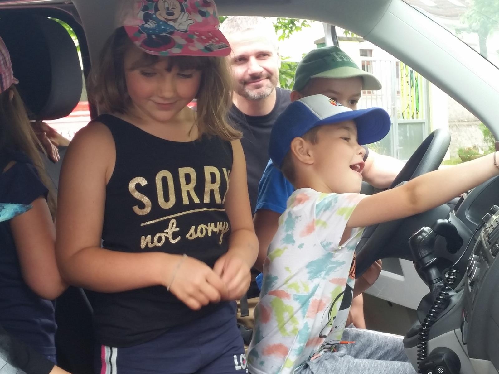 Policejní návštěva v MŠ Divadelní