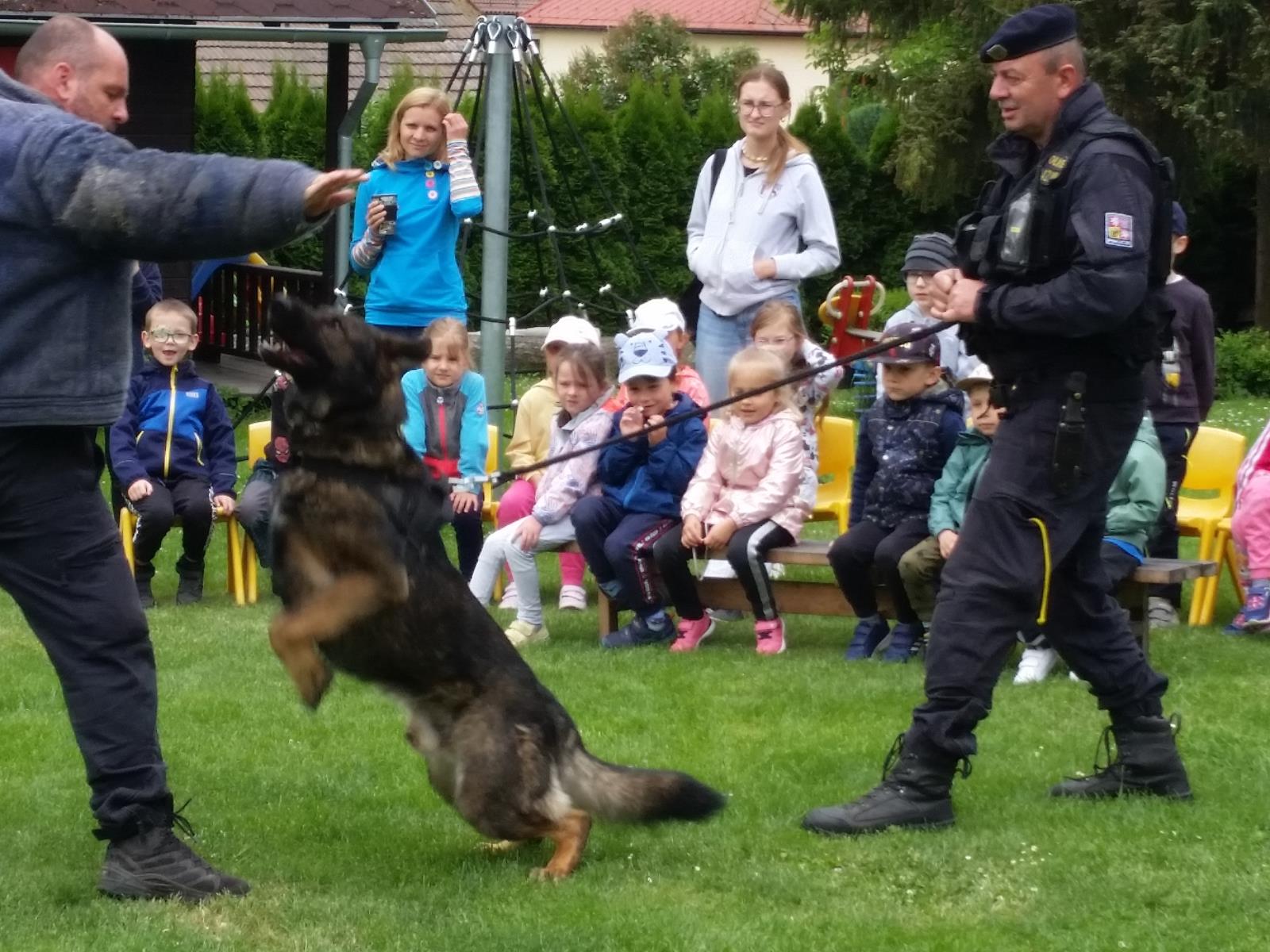 Policejní návštěva v MŠ Lány