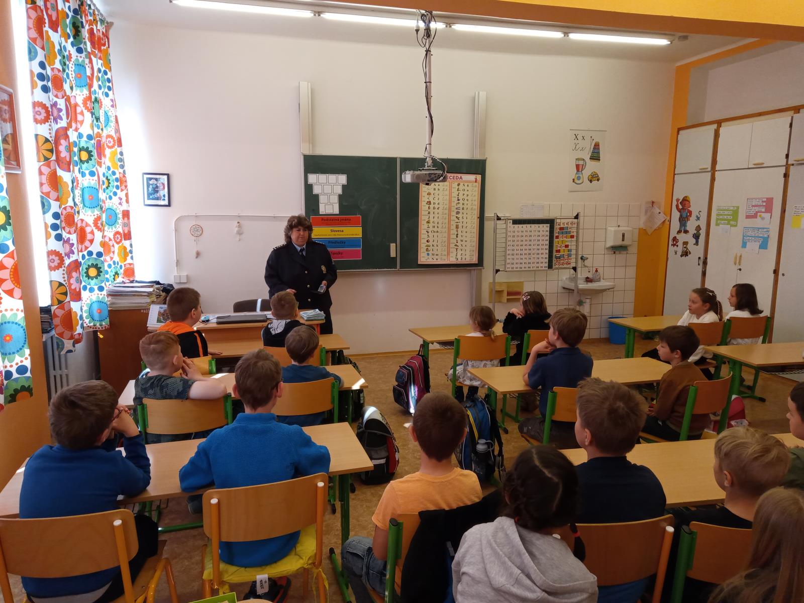 Policejní návštěva v Základní škole Kvílice