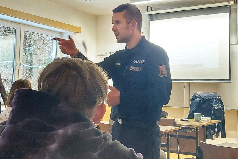 Policejní prevence chce osvětou mýtit rizikové trendy SŠHŘG Teplice nad Metují - 18.1.2024