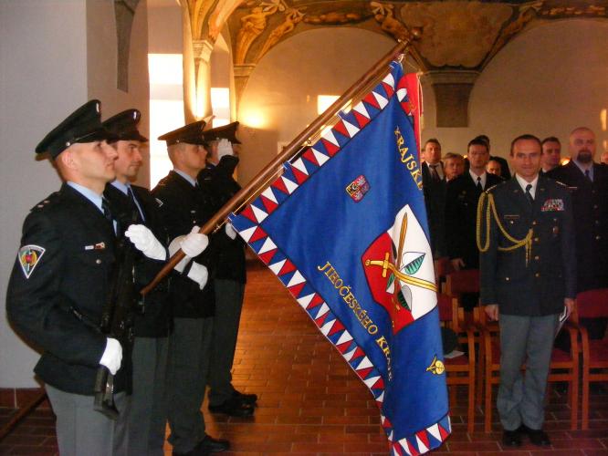 Policejní prezident i krajský ředitel ocenili profesionální práci jihočeských  policistů.jpg