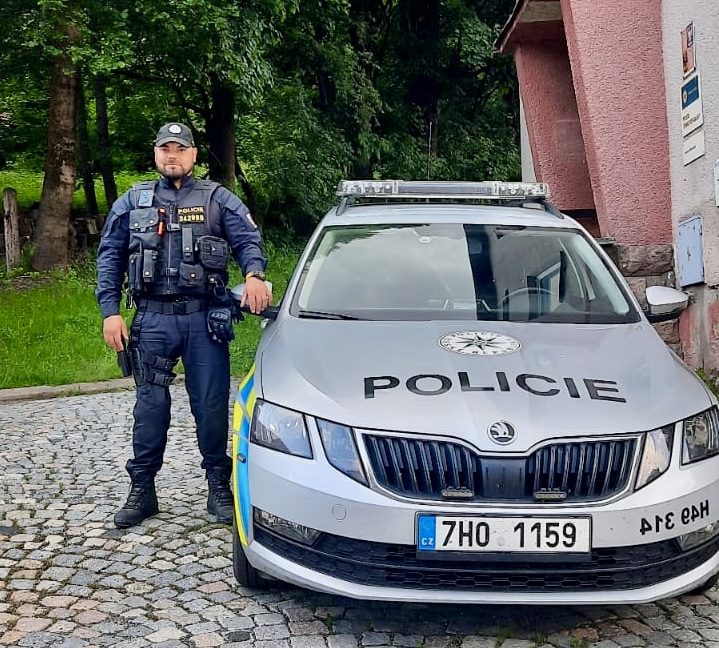 Policista - záchrana života