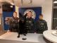 Policisté, kteří vězně zadrželi