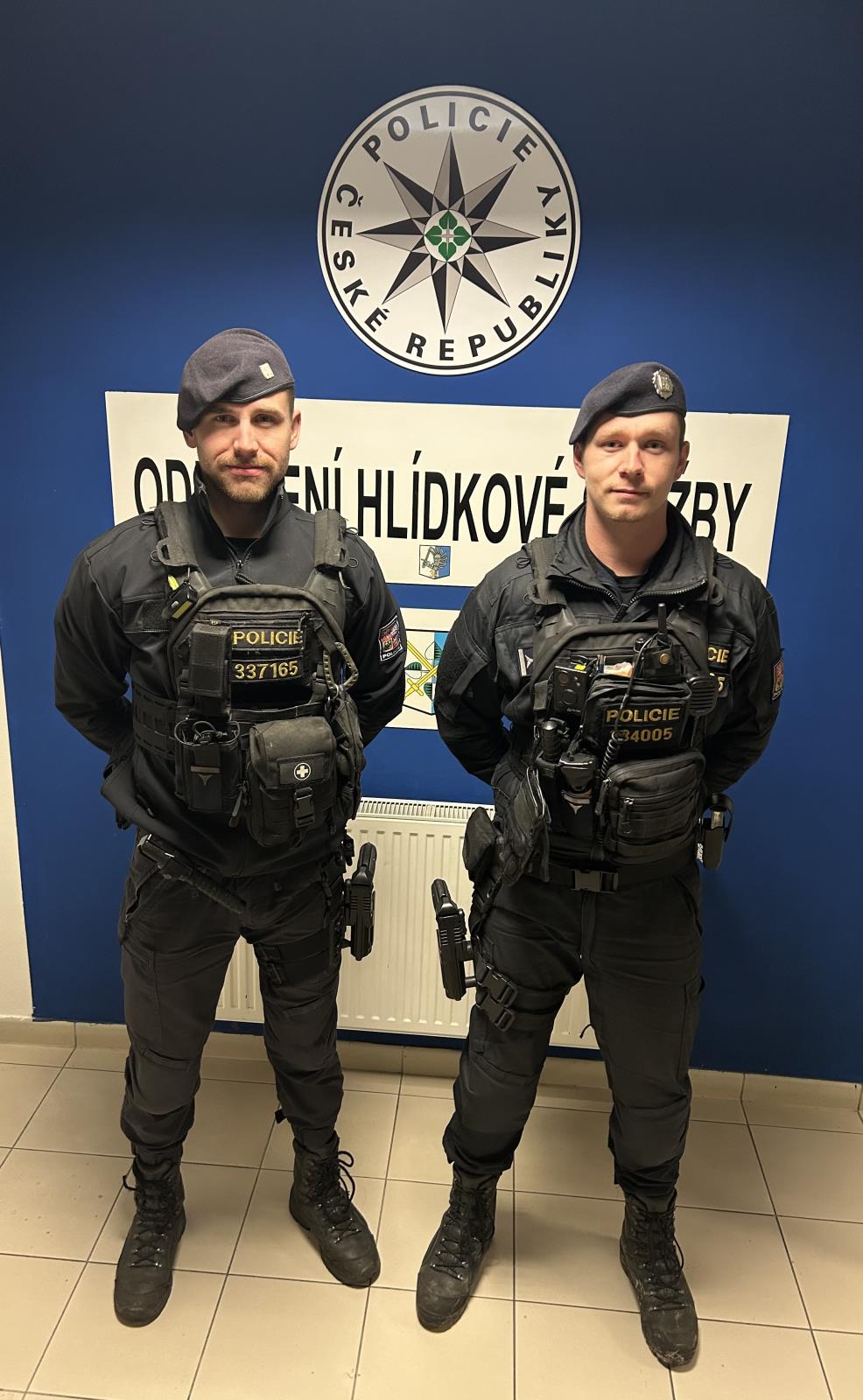 Policisté OHS ÚO Karviná.JPG