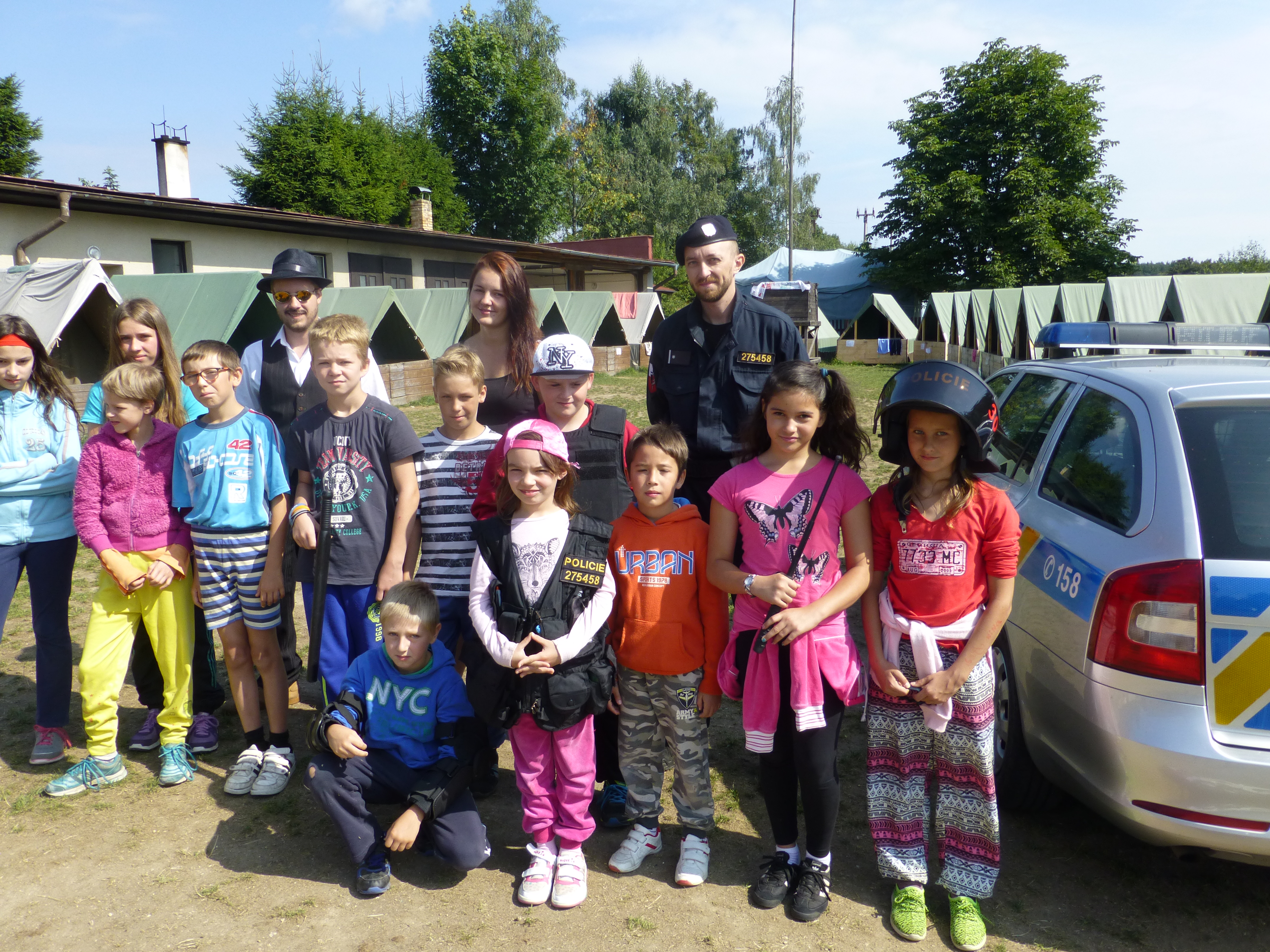 Policisté ÚO J.Hradec navštívili LDT pořádaný městem.JPG