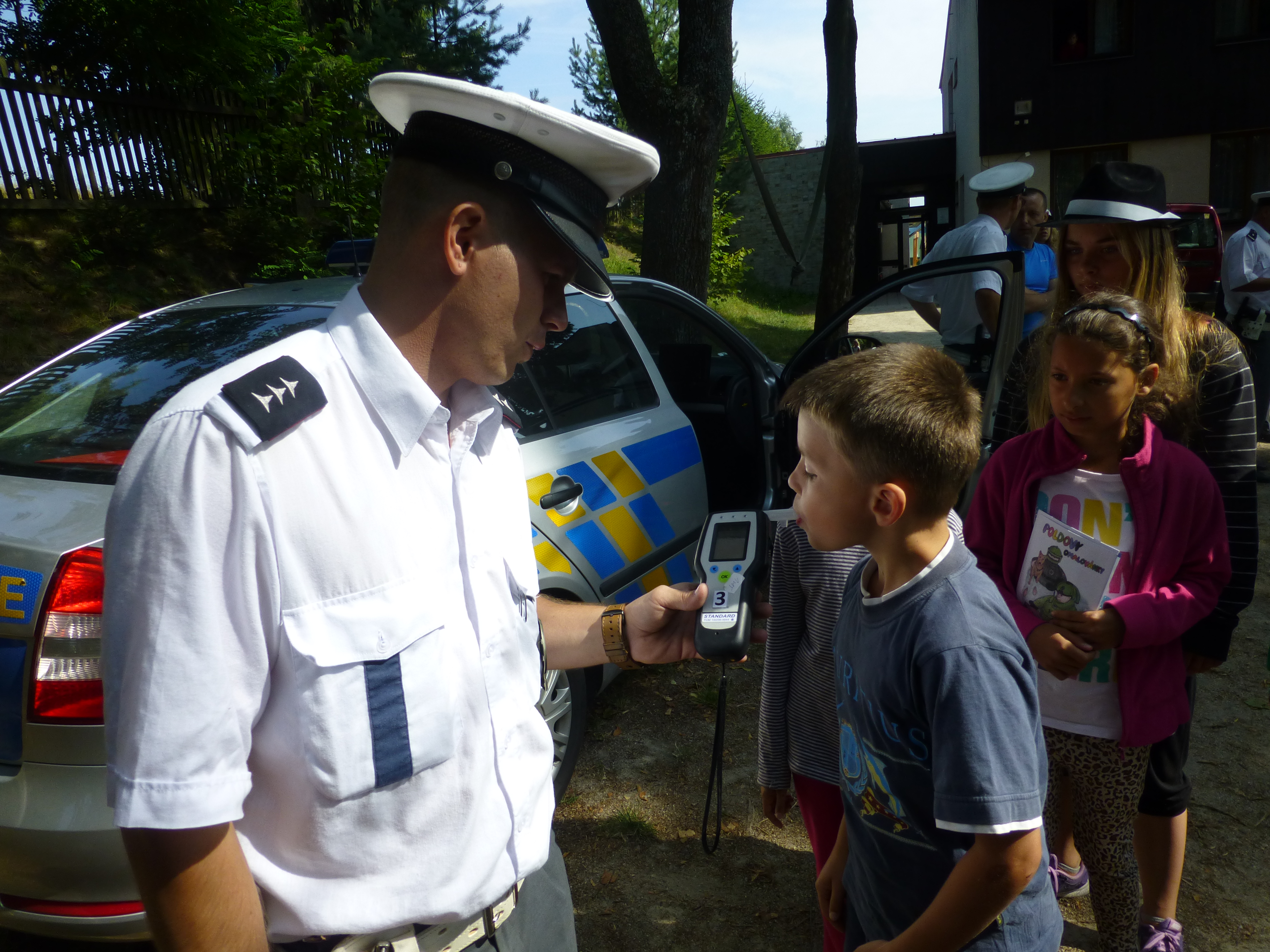 Policisté ÚO J.Hradec navštívili LDT pořádaný městem.JPG