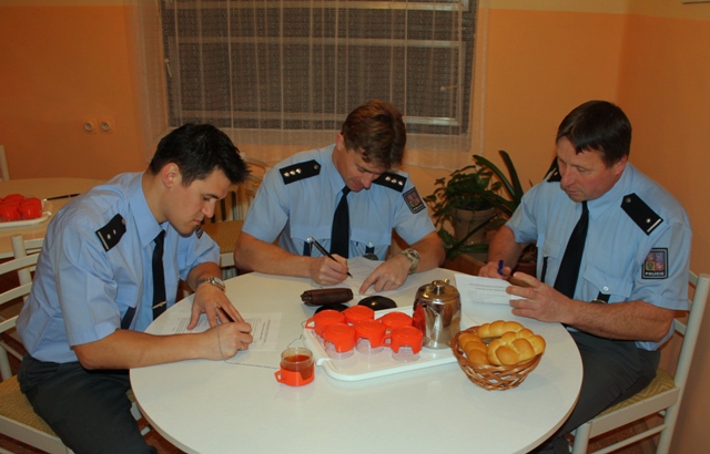 Policisté darují krev 2011