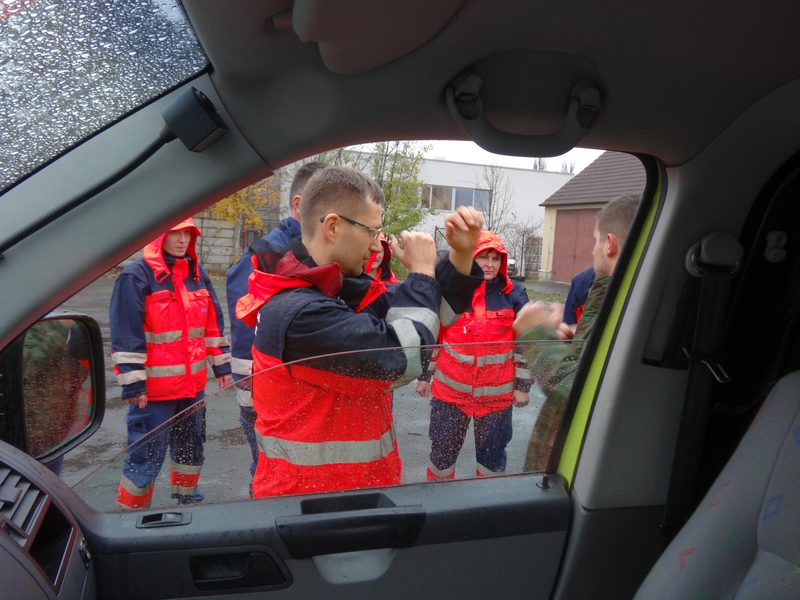 Policisté školí záchranáře. 