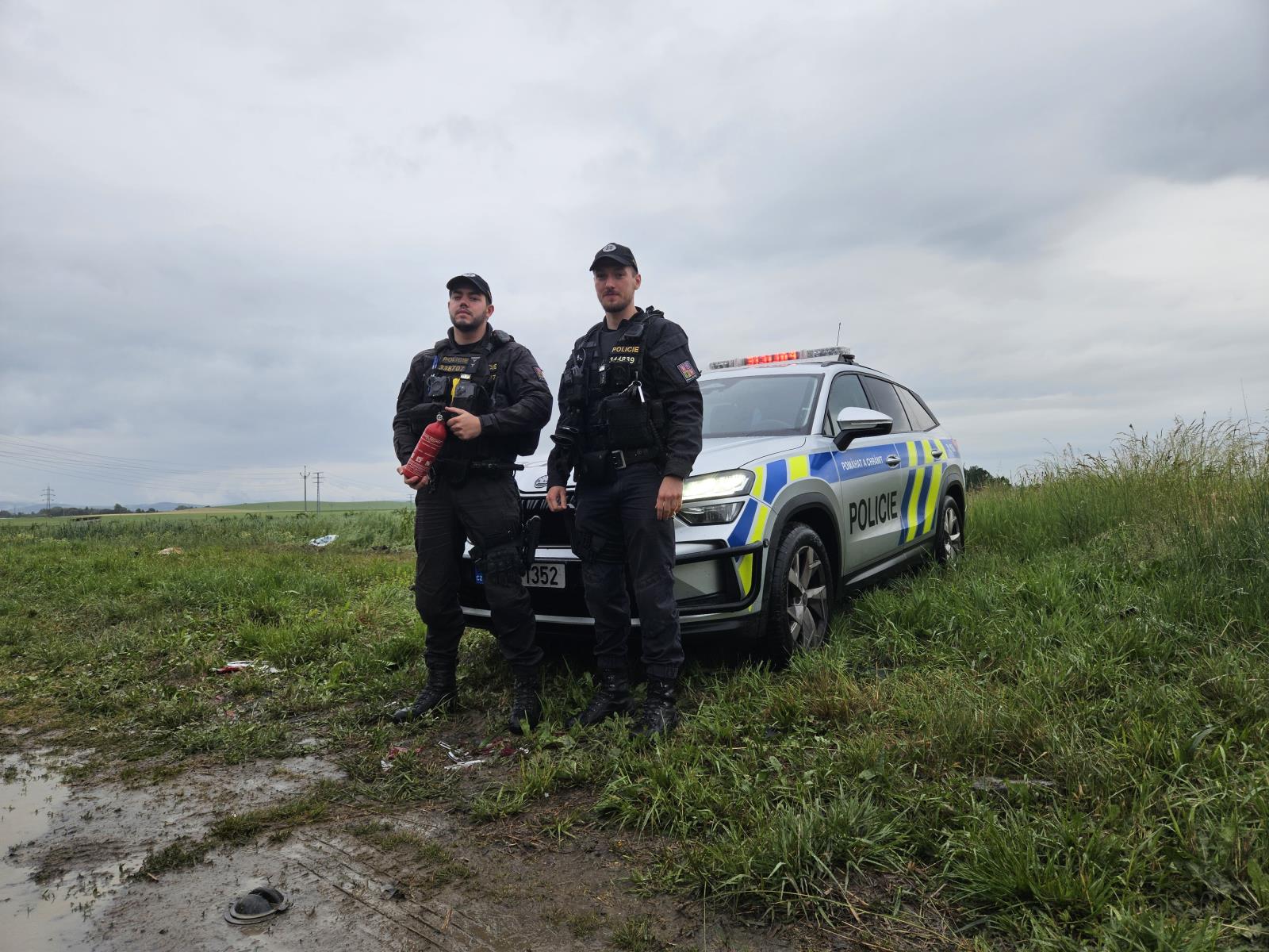 Policisté zachránci.jpg
