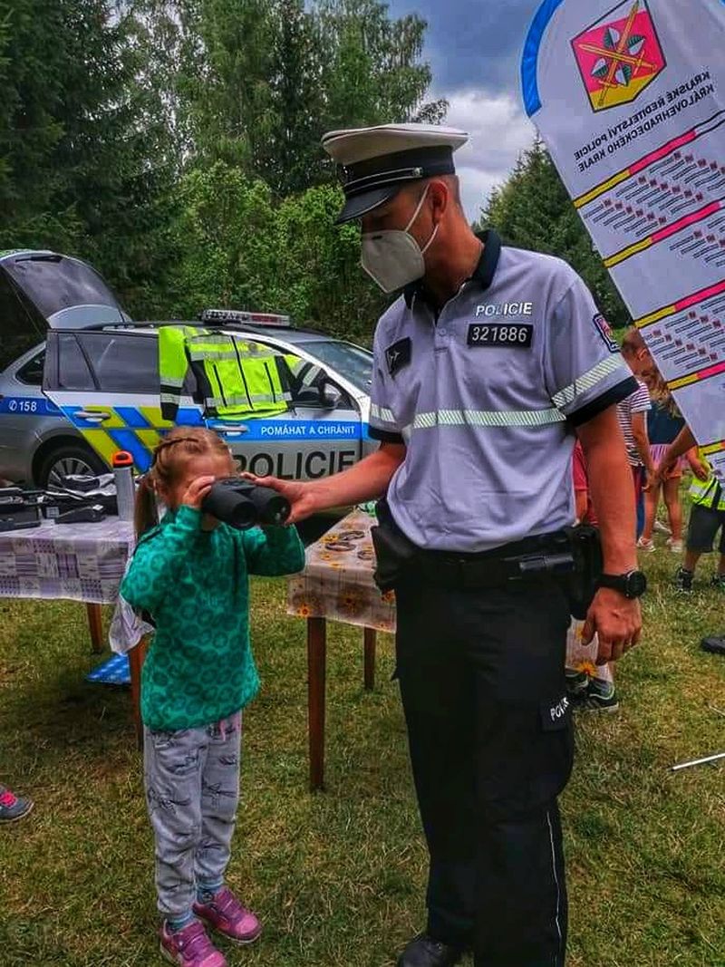 Policisté zavítali na dětský tábor do Stárkova 22.7.2021