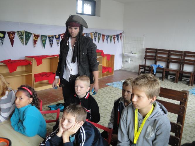 Policisté zavítali na tábor pořádaný městem J.Hradec.JPG