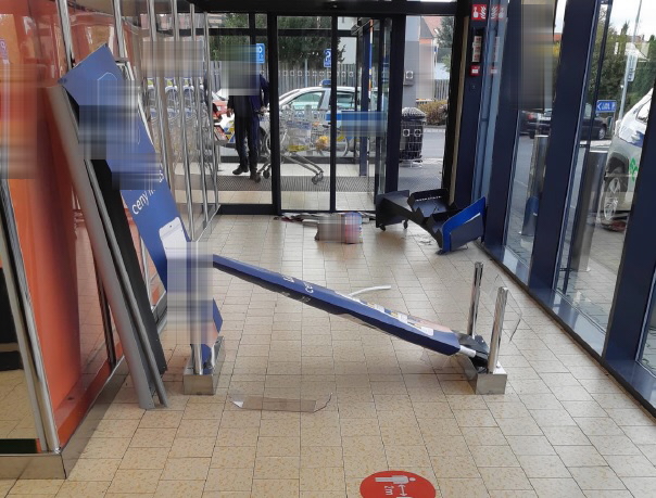 Poničená bezpečnostní brána