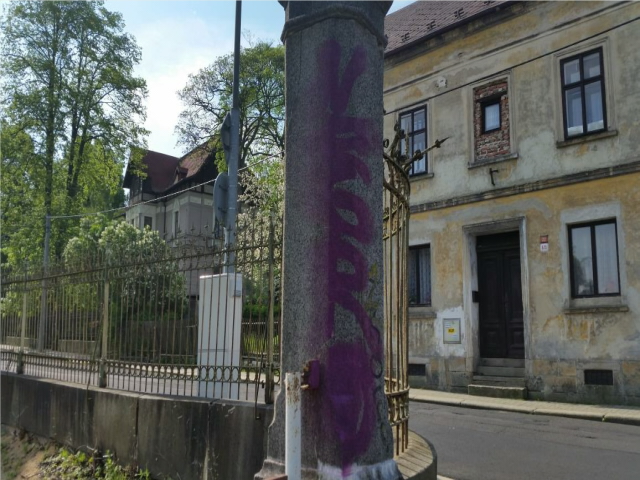 Poškození