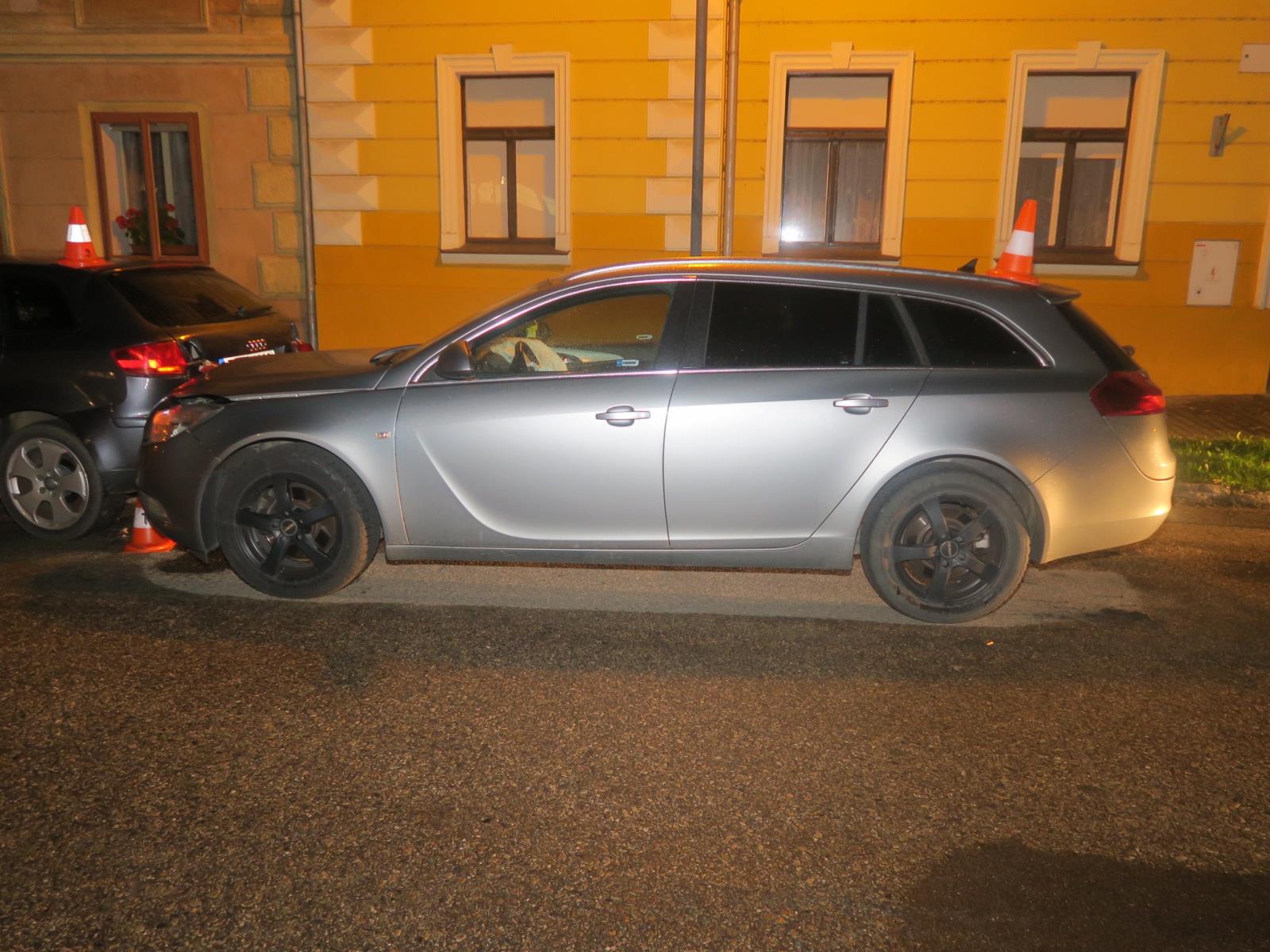 Poškození vozidel v Netolicích 3.jpg