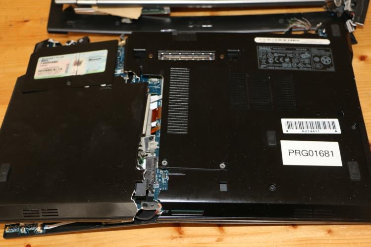 Poškozený notebook