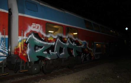 Posprejované vagony v Berouně