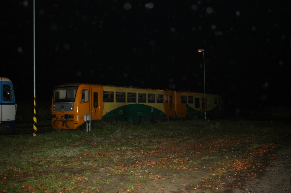 Posprejovaný vlak v Mladějově ze dne 23. 11. 2018