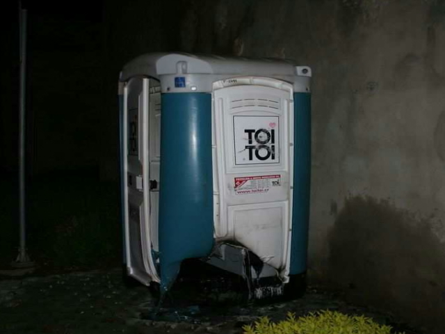 Požár Toi Toi 