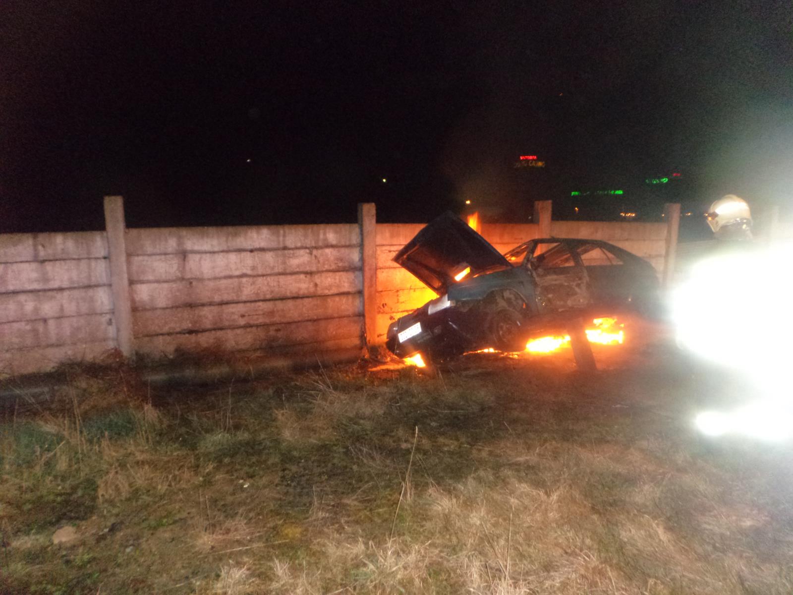 Požár autovraku