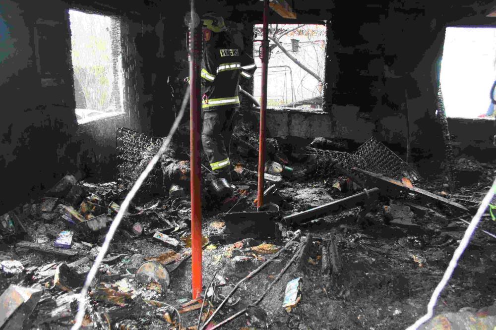 Požár roubenky-usmrcení z nedbalosti