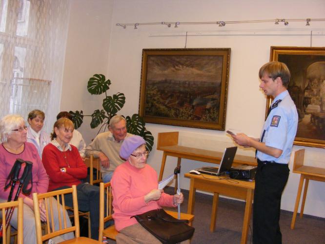 Předání preventivních letáků