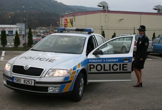 Předávání aut 3.jpg