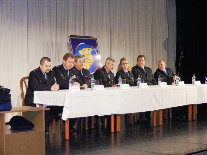 Předávání služebních medailí 049.jpg