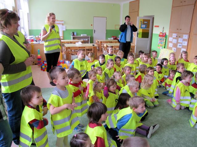 Předávání vestiček