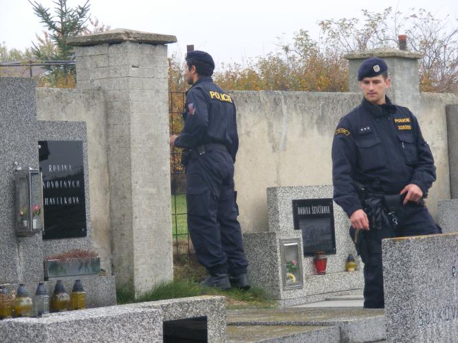 Předdušičkové kontroly hřbitovů