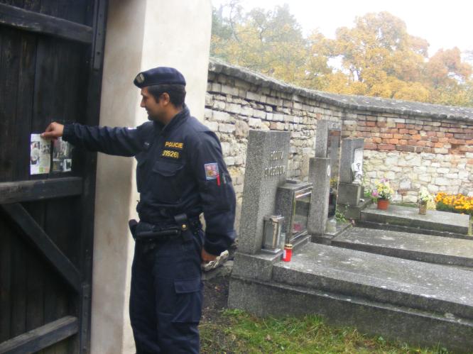 Předdušičkové kontroly hřbitovů