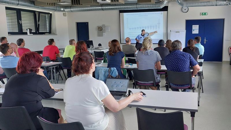 Prevence kyberpodvodů pro zaměstnavatele na Náchodsku - červen, září a říjen 2025