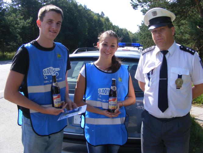 Preventivní akce:  Řídím - piju nealko pivo .jpg