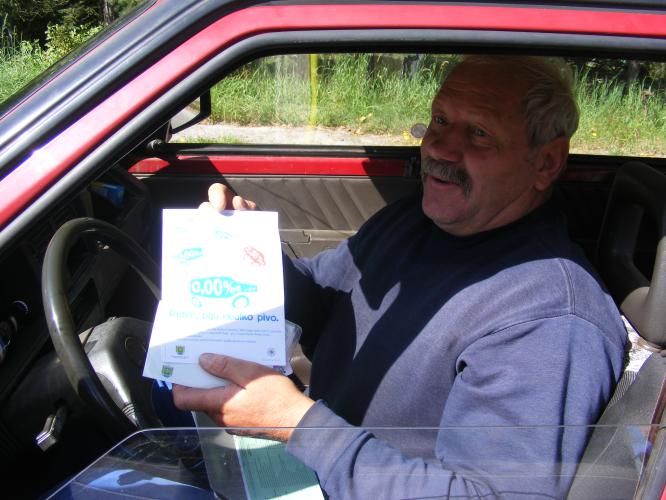 Preventivní akce:  Řídím - piju nealko pivo .jpg